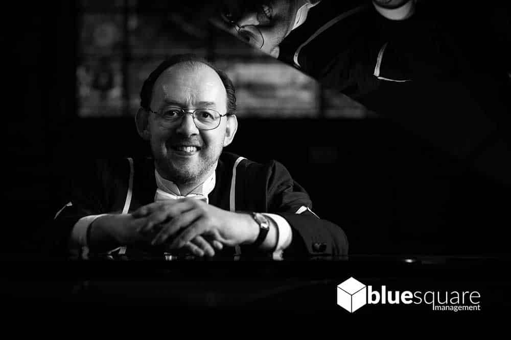 Musician Portrait Photography London of Julian Cable by Blue Square Management at The Worshipful Co Of Stationers & Newspaper Makers 01