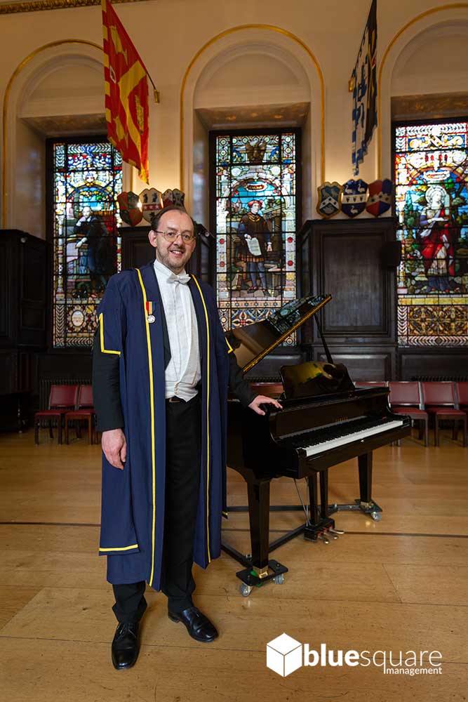 Musician Portrait Photography London of Julian Cable by Blue Square Management at The Worshipful Co Of Stationers & Newspaper Makers 13